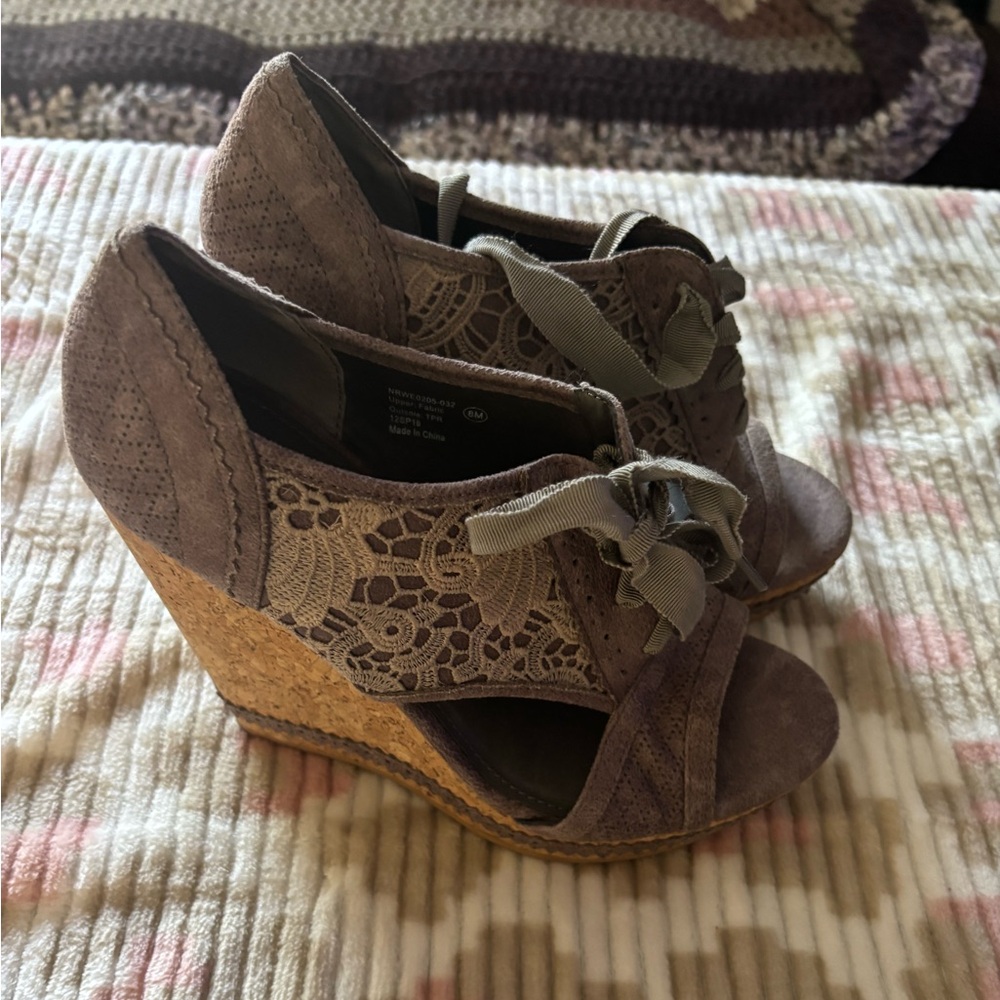 Women's Lace Accent Cork Wedge Sandals - Taupe - Picture 4 of 6